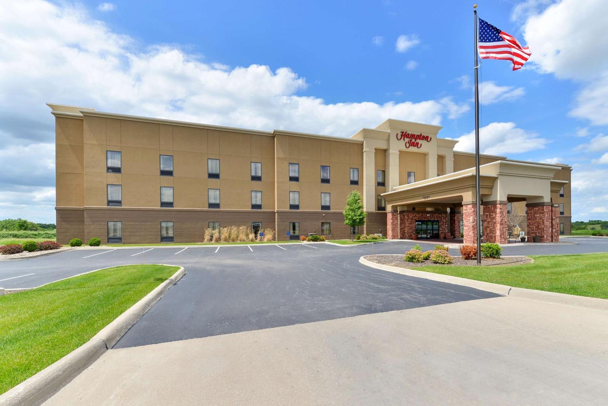 Hampton Inn Muscatine Exterior foto